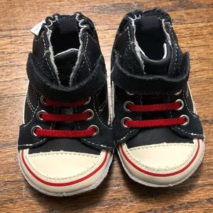 NWOT- Robeez Sneakers